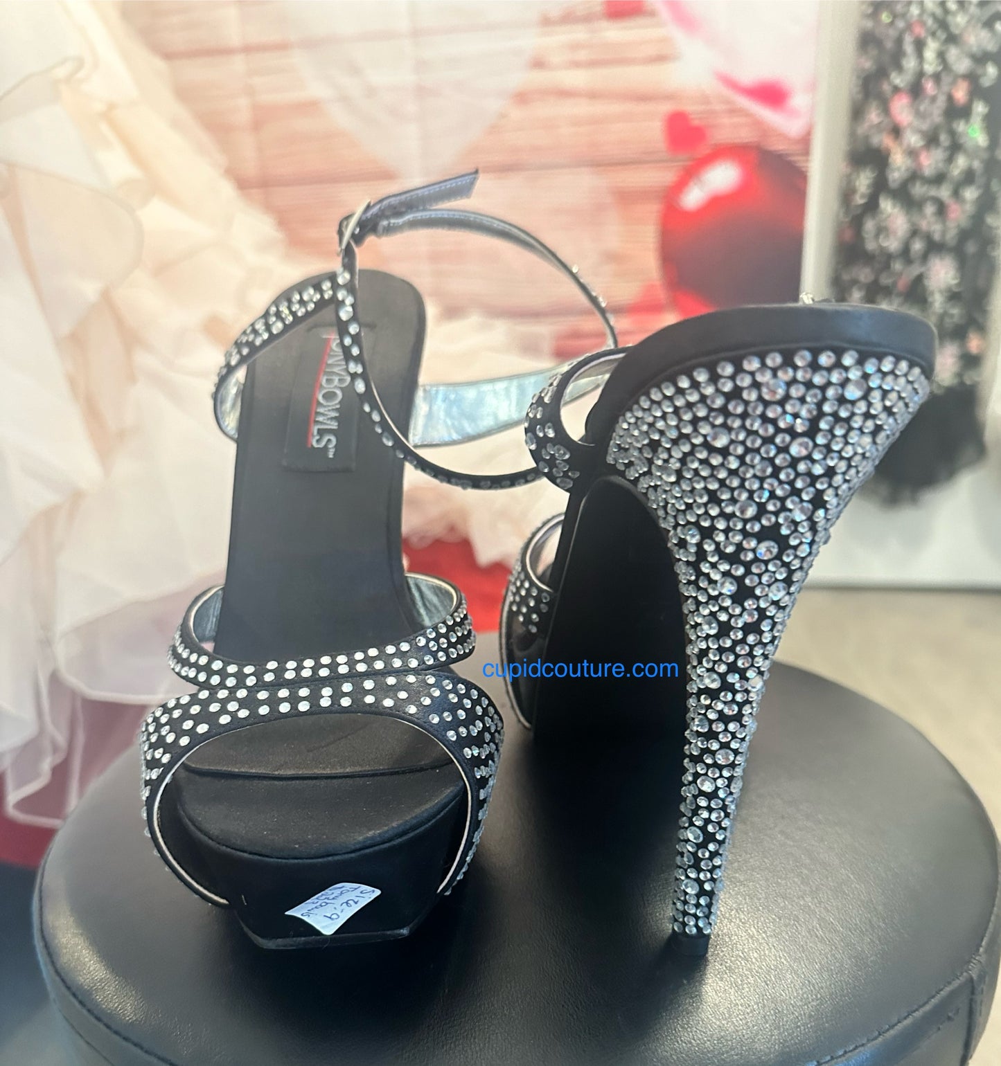 TB55086 Black Leslie Tony Bowls