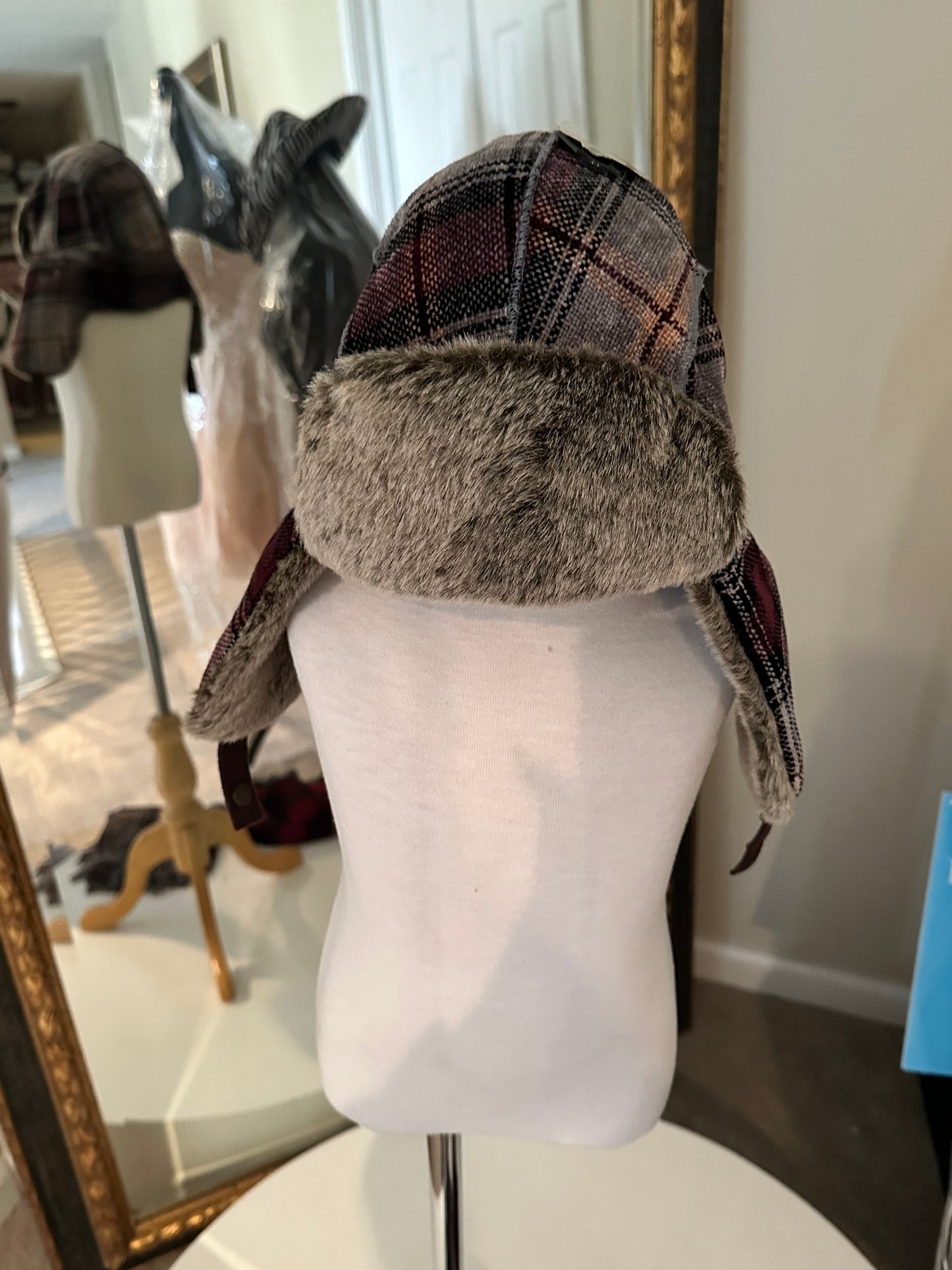 WRW0590-Gry Winter Trappet Hat, Grey