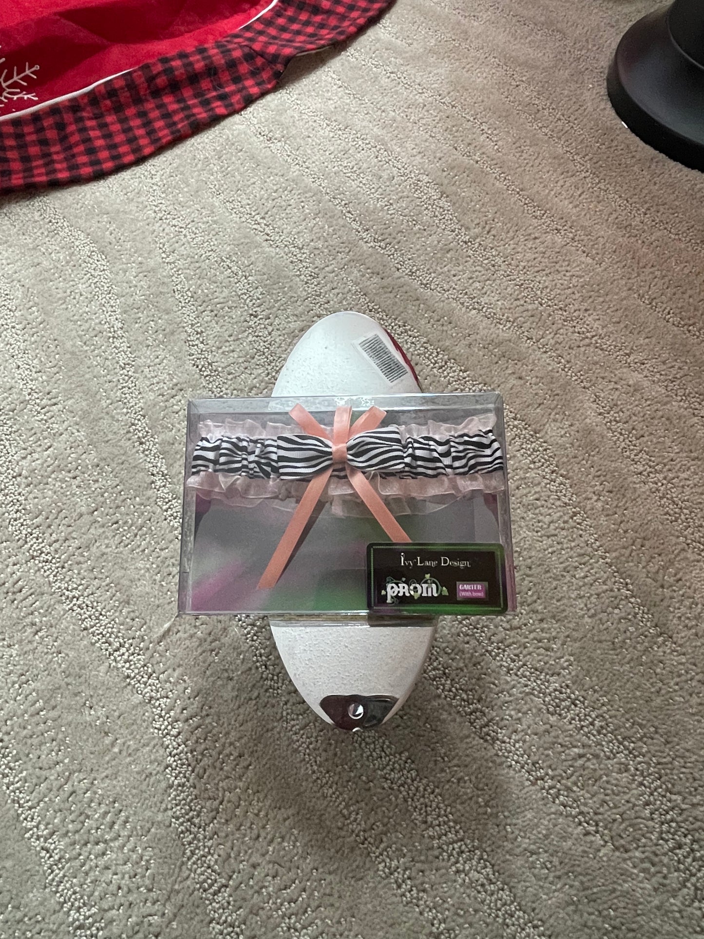 Ivy Lane Garter 20-1014-0013