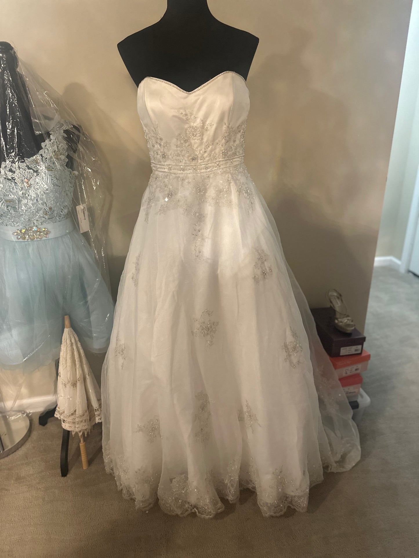 EB5133 Wedding Dress